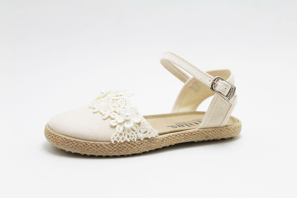 Alpargata esparto beige bordado niña Alpargata esparto beige bordado niña