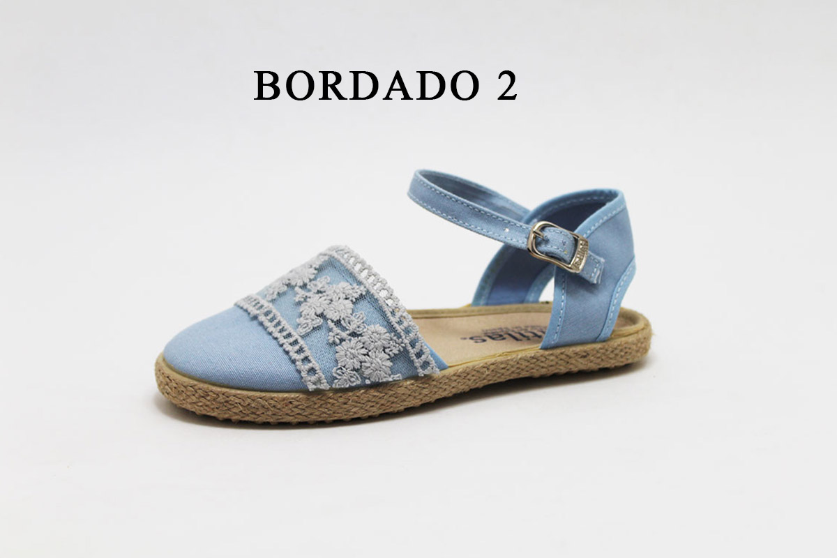 Alpargata esparto azul empolvado bordado niña Alpargata esparto azul empolvado bordado niña