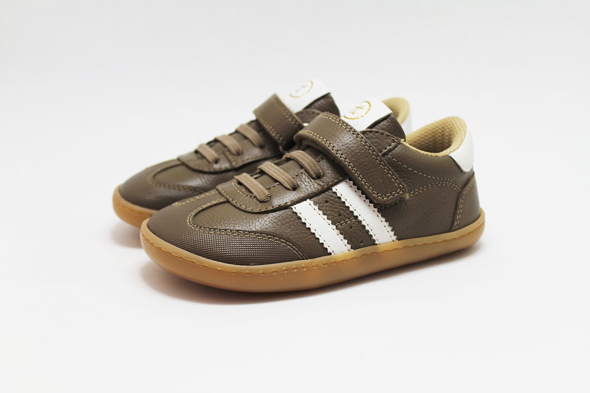 Zapatillas Barefoot Chetto taupe bandas laterales Zapatillas Barefoot Chetto taupe bandas laterales
