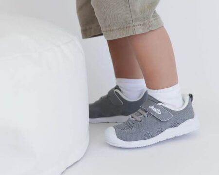 Zapatillas barefoot tejido gris Chetto niños