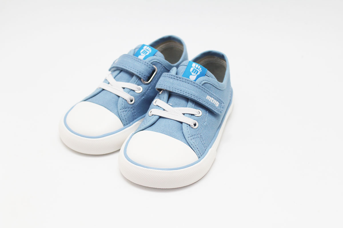 Lonas barefoot cordones elásticos azul azafata Mustang Lonas barefoot cordones elásticos azul azafata Mustang