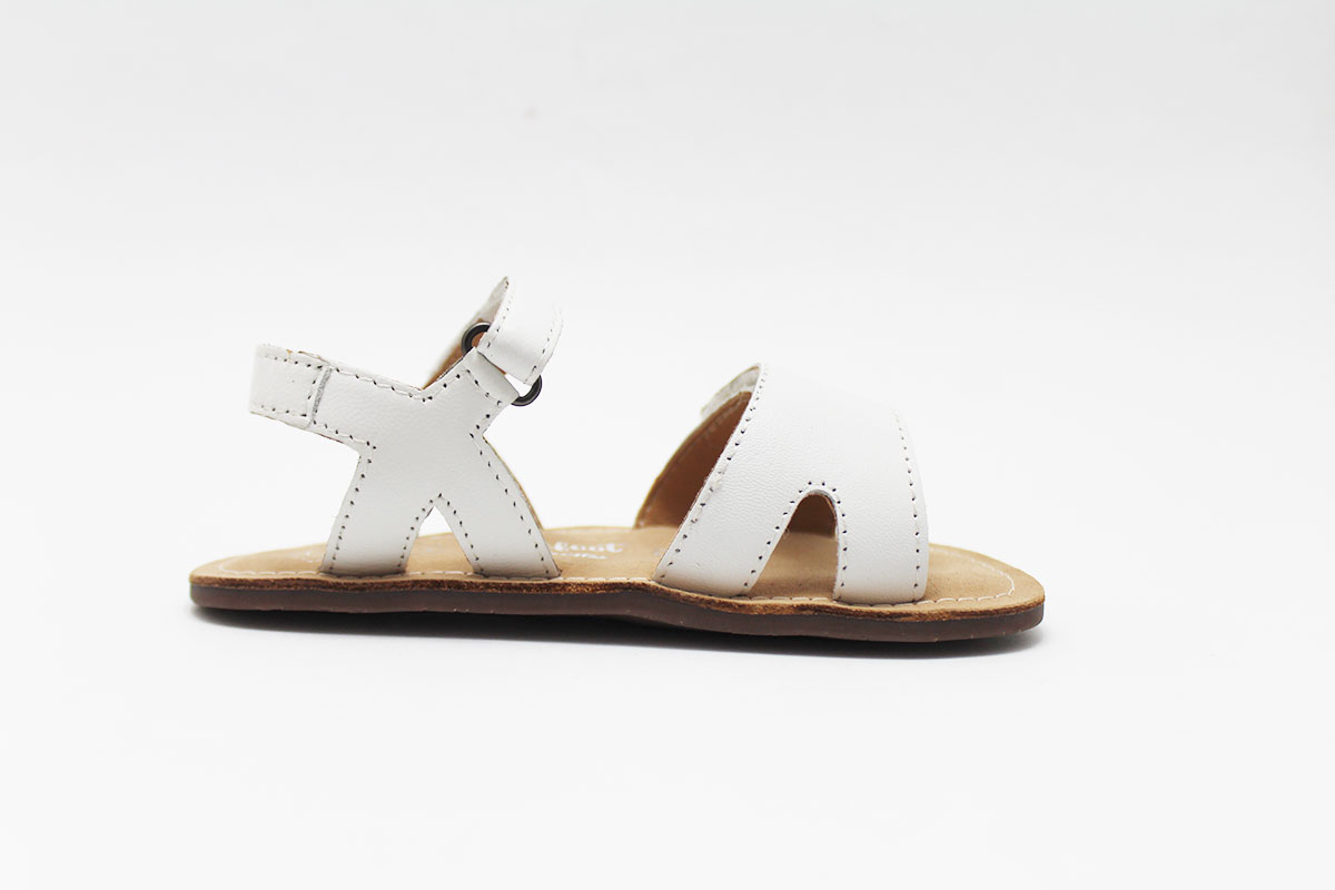 Sandalia barefoot niña blanco estilo clásico Sandalia barefoot niña blanco estilo clásico