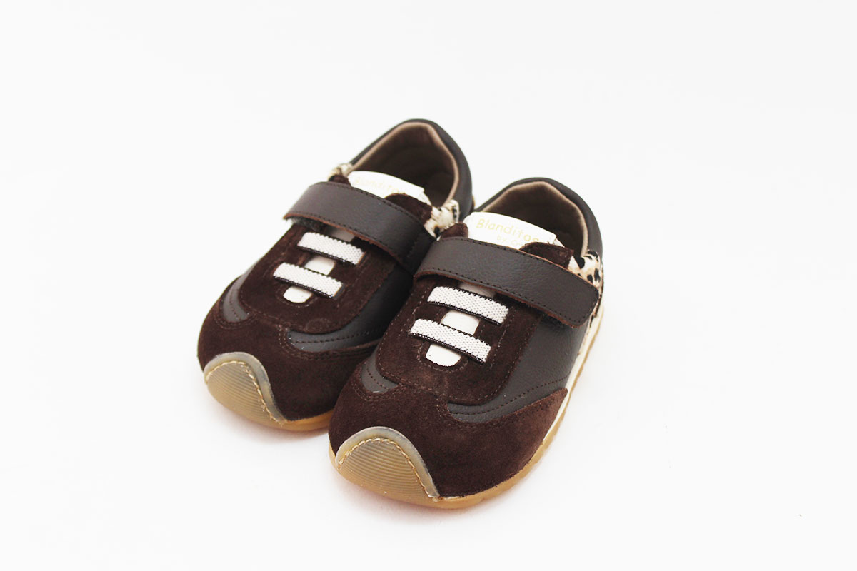 Zapatillas Blanditos by Crios marrón modelo PORTO Zapatillas Blanditos by Crios marrón modelo PORTO
