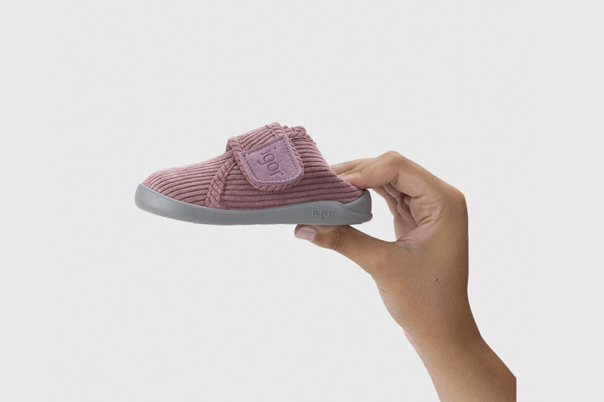Zapatillas casa barefoot rosa niña Igor Zapatillas casa barefoot rosa niña Igor